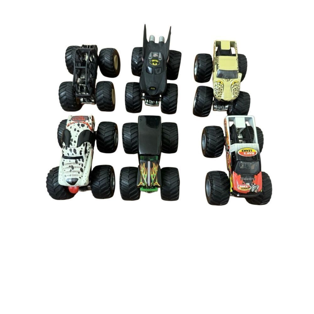 Hot Wheels Monster Jam Lot of 6 Monster Trucks Grave Digger
